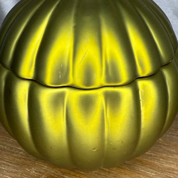 Ceramic Metallic Green Gold 6” Ornament Candle Display with Lid - Picture 6 of 7